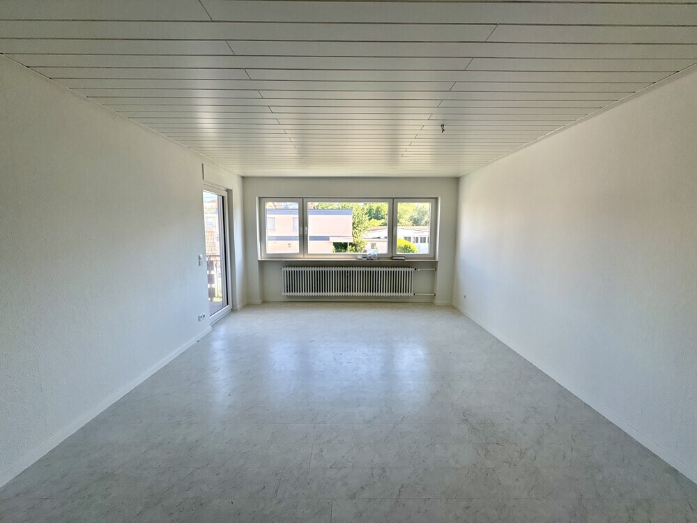 Gepflegte 2-ZKB-Wohnung mit Balkon in ruhiger Lage von Godramstein