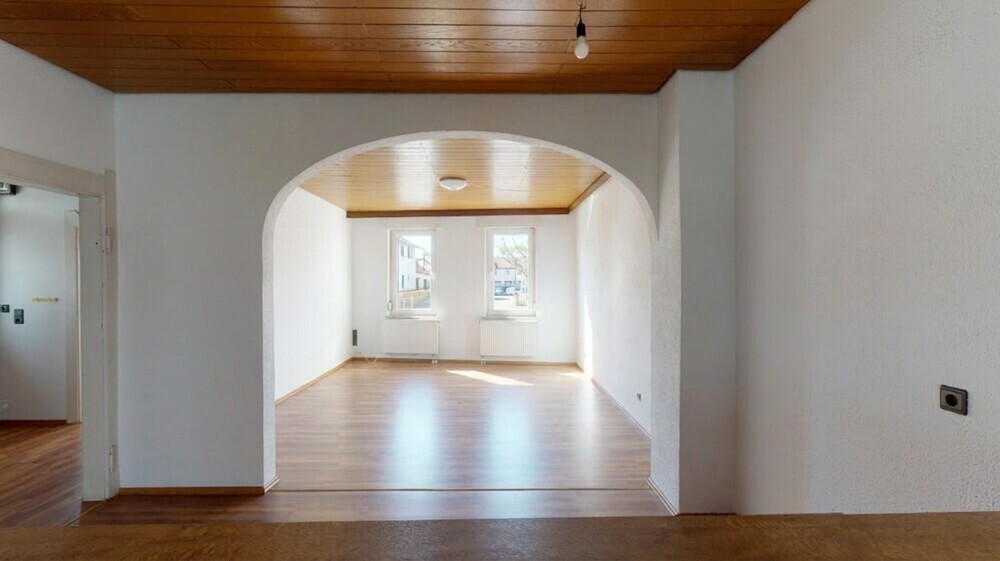 Charmante 3-Zimmer-Erdgeschosswohnung mit Veranda in zentraler Lage von Landau